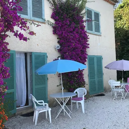 Villa Louisette Bed & Breakfast *